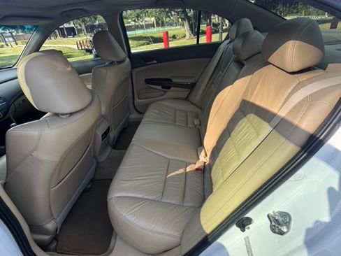 Used 2010 Honda Accord EX-L image 22