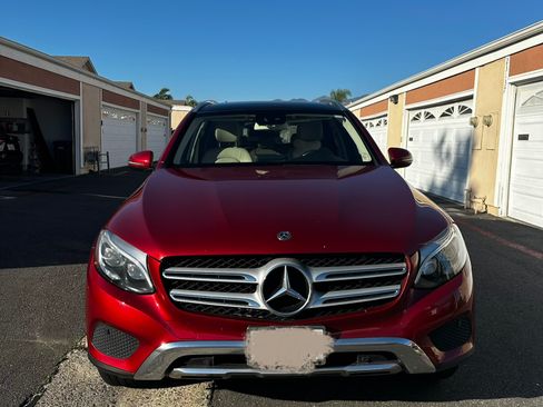 Used 2019 Mercedes-Benz GLC 350e 4MATIC image 5