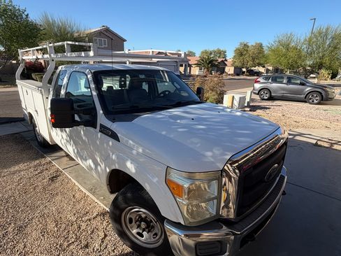 Used 2015 Ford F250 XL w/ XL Appearance Package image 1