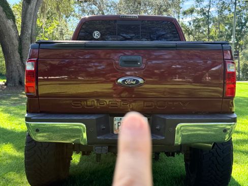 Used 2015 Ford F250 Lariat w/ Chrome Package AWD/4WD image 5