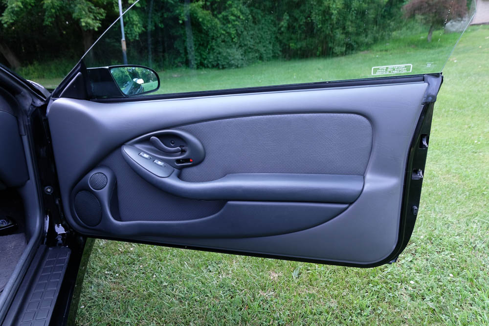 Used 1997 Pontiac Firebird Trans Am RWD image 24