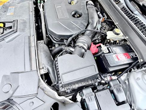 Used 2018 Lincoln MKZ Premiere FWD image 19