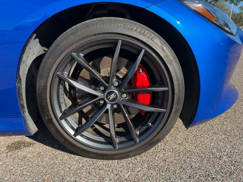 Used 2024 Nissan Z Performance w/ Floor Mat Package image 12