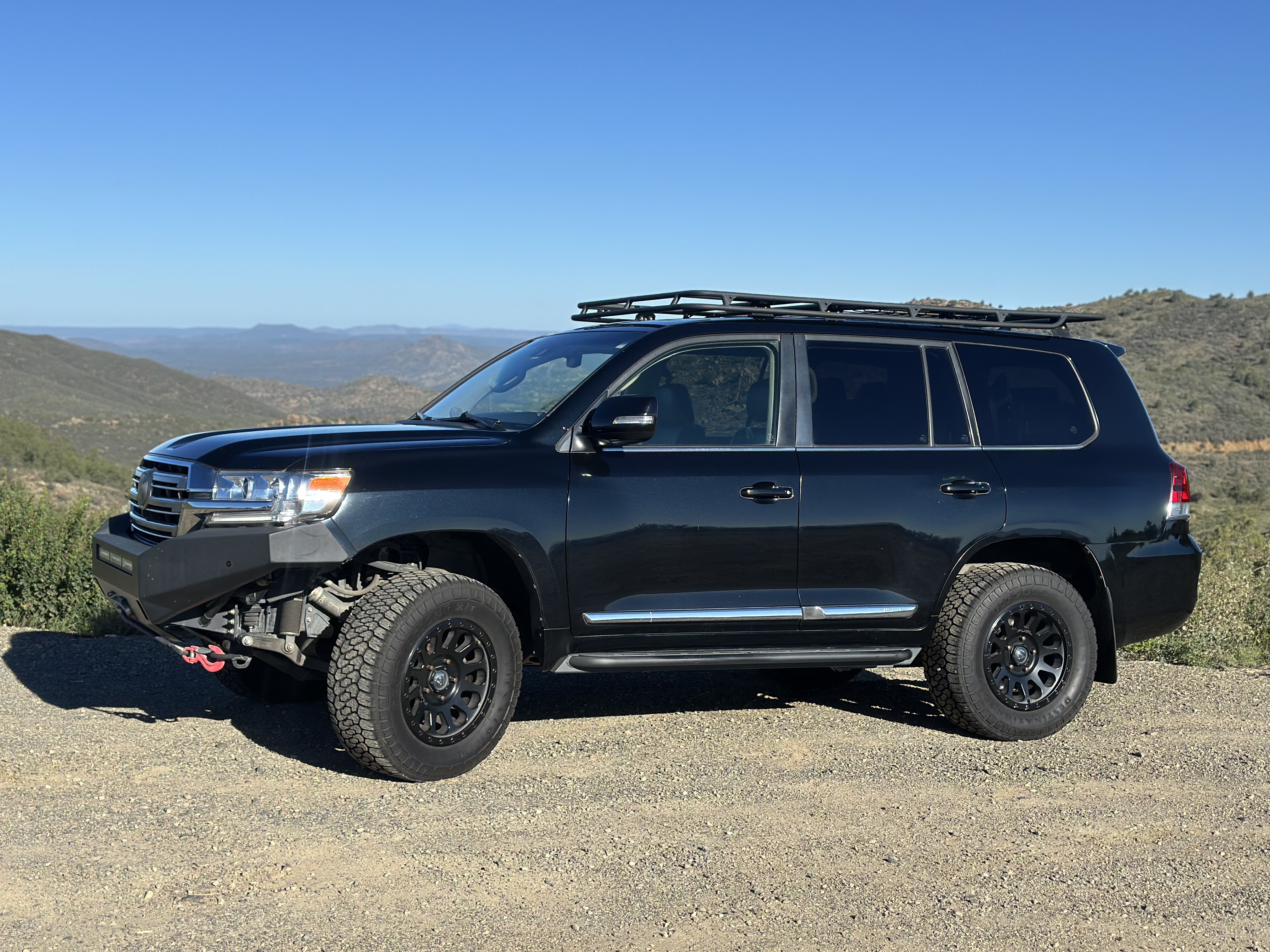 Used 2017 Toyota Land Cruiser AWD/4WD image 5