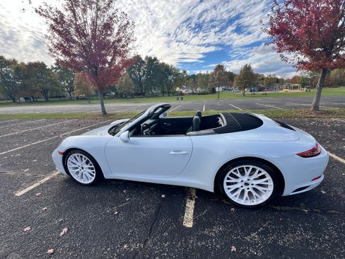 Used 2017 Porsche 911 Carrera image 6