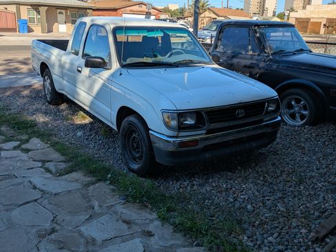 Used 1995 Toyota Tacoma 2WD Xtracab image 5