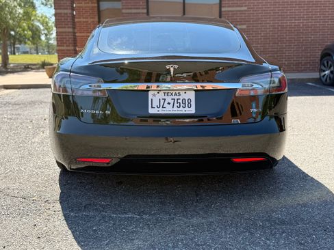 Used 2018 Tesla Model S 75D image 5