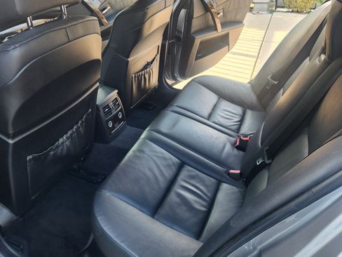 Used 2007 BMW 550i Sedan image 17