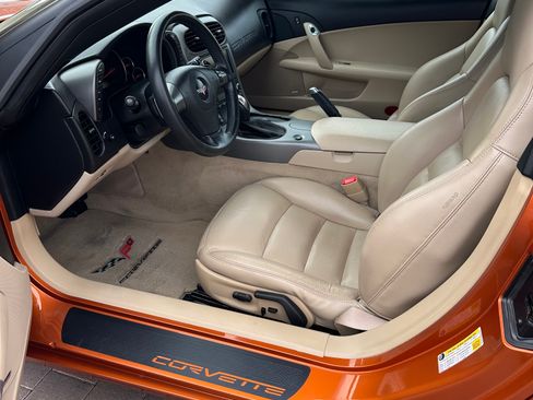 Used 2007 Chevrolet Corvette Coupe w/ Preferred Equipment Group RWD image 6
