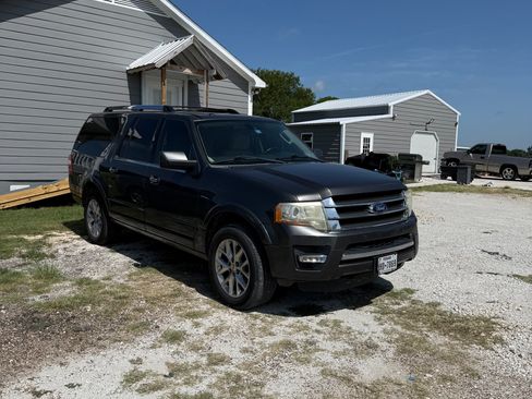 Used 2015 Ford Expedition EL Limited w/ Equipment Group 301A RWD image 13