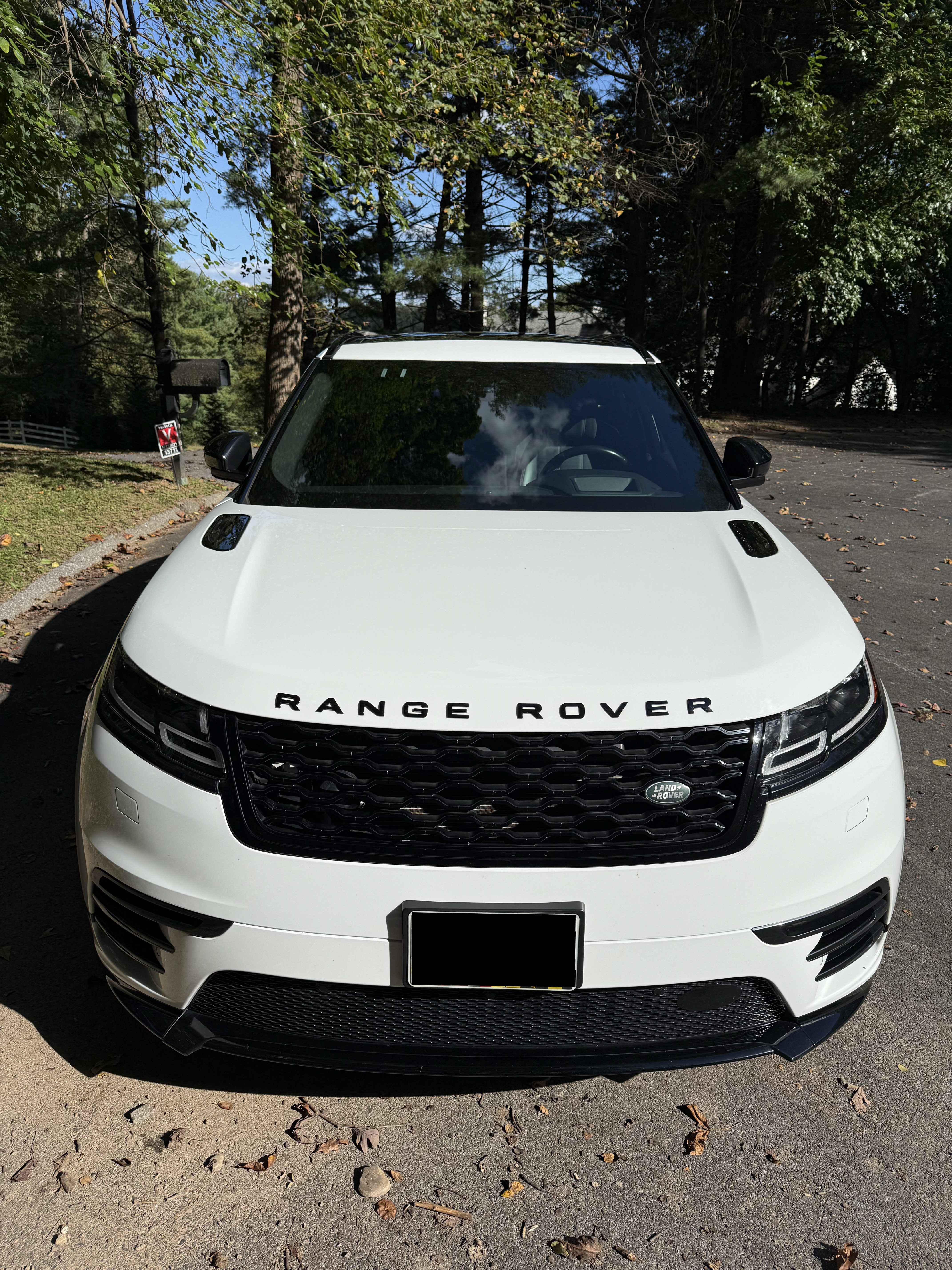 Used 2018 Land Rover Range Rover Velar R-Dynamic HSE AWD/4WD image 2
