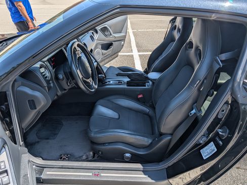 Used 2016 Nissan GT-R Premium AWD/4WD image 22