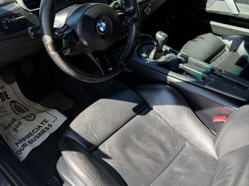 Used 2006 BMW M Roadster image 26