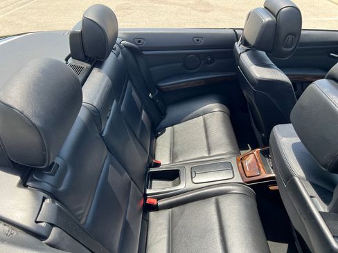 Used 2011 BMW 335i Convertible image 24