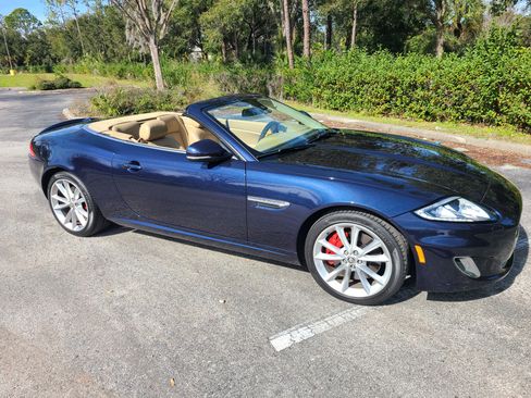 Used 2015 Jaguar XK Convertible image 12