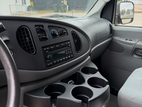 Used 2014 Ford E-350 and Econoline 350 XL w/ Interior Upgrade Package image 11