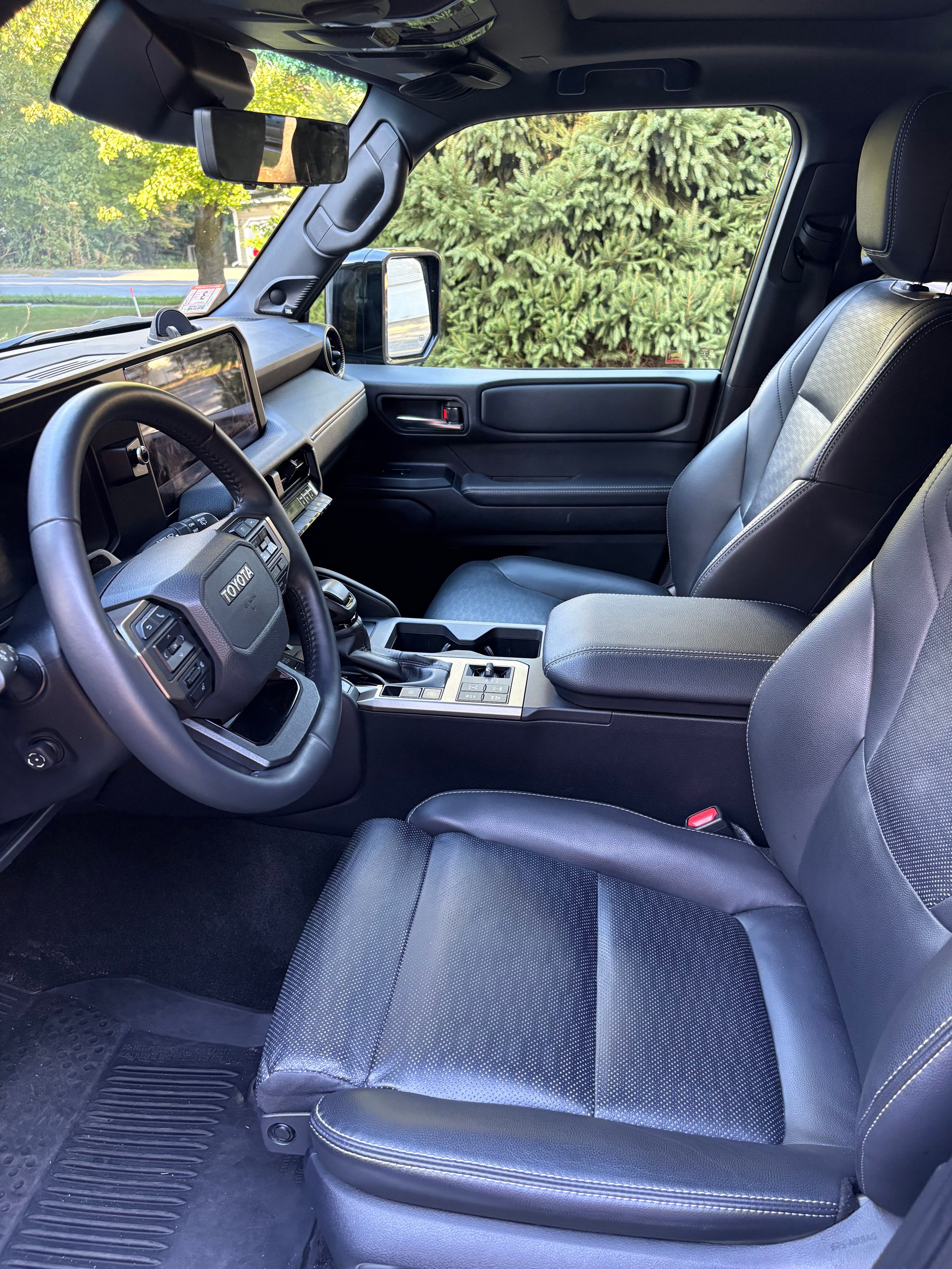 Used 2025 Toyota Land Cruiser w/ Premium Package AWD/4WD image 21