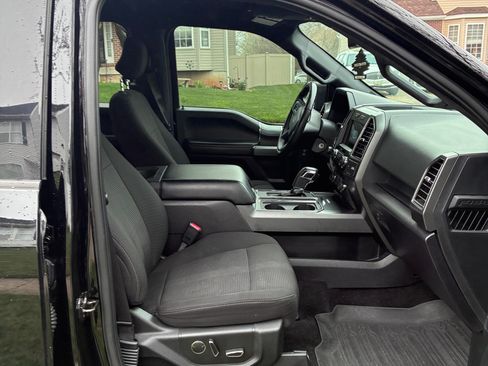 Used 2017 Ford F150 XLT w/ Equipment Group 302A Luxury image 11