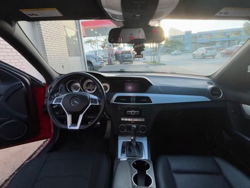 Used 2013 Mercedes-Benz C 250 Sedan image 21