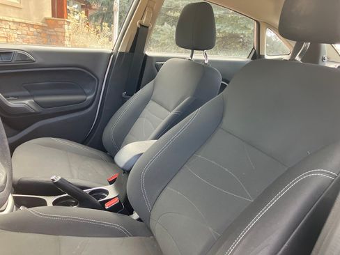 Used 2019 Ford Fiesta SE image 6