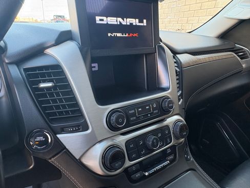 Used 2019 GMC Yukon Denali w/ Denali Ultimate Package AWD/4WD image 17