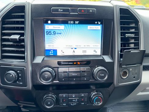 Used 2019 Ford F150 XLT w/ Equipment Group 302A Luxury image 16