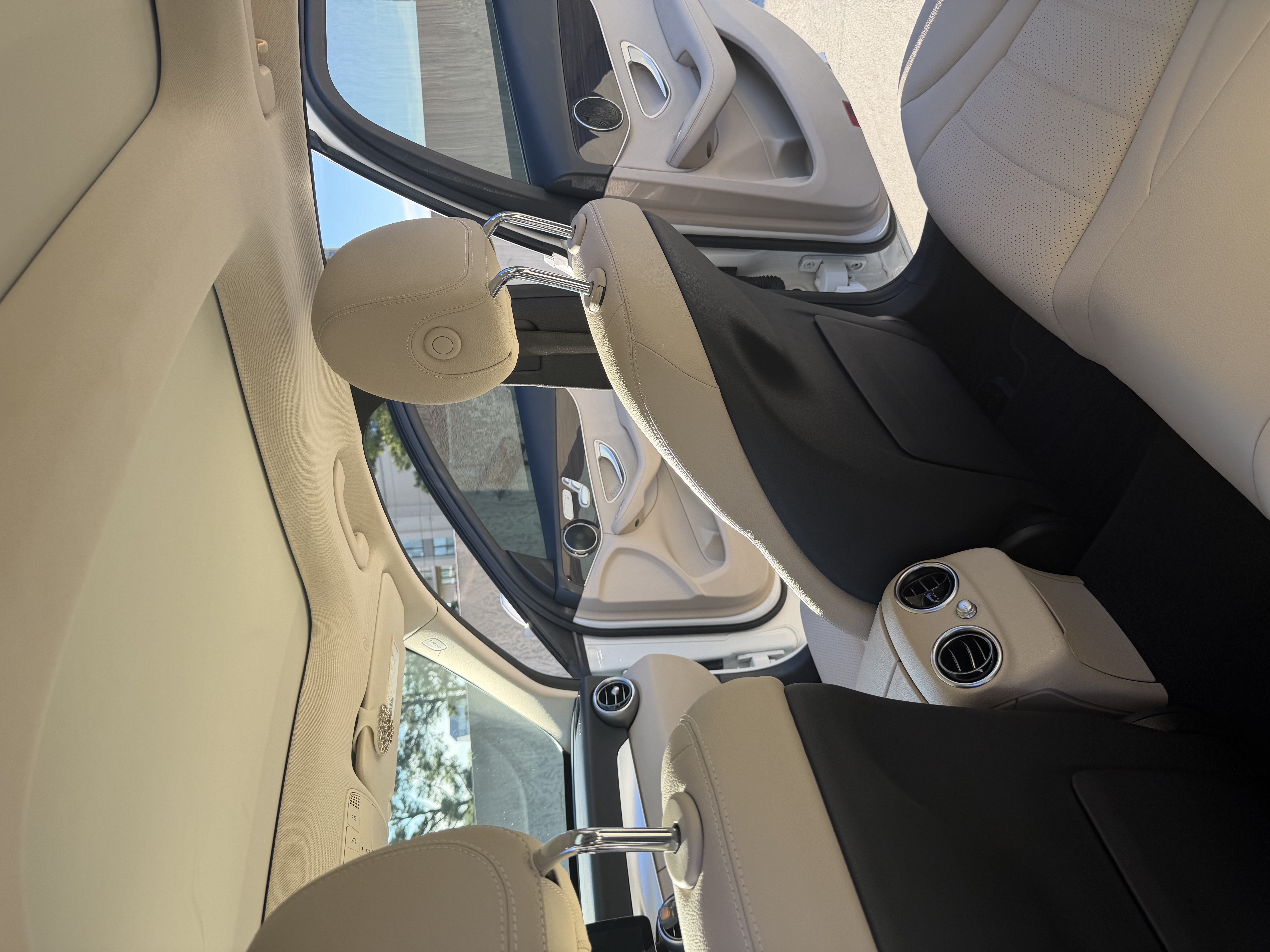 Used 2020 Mercedes-Benz C 300 Sedan image 5