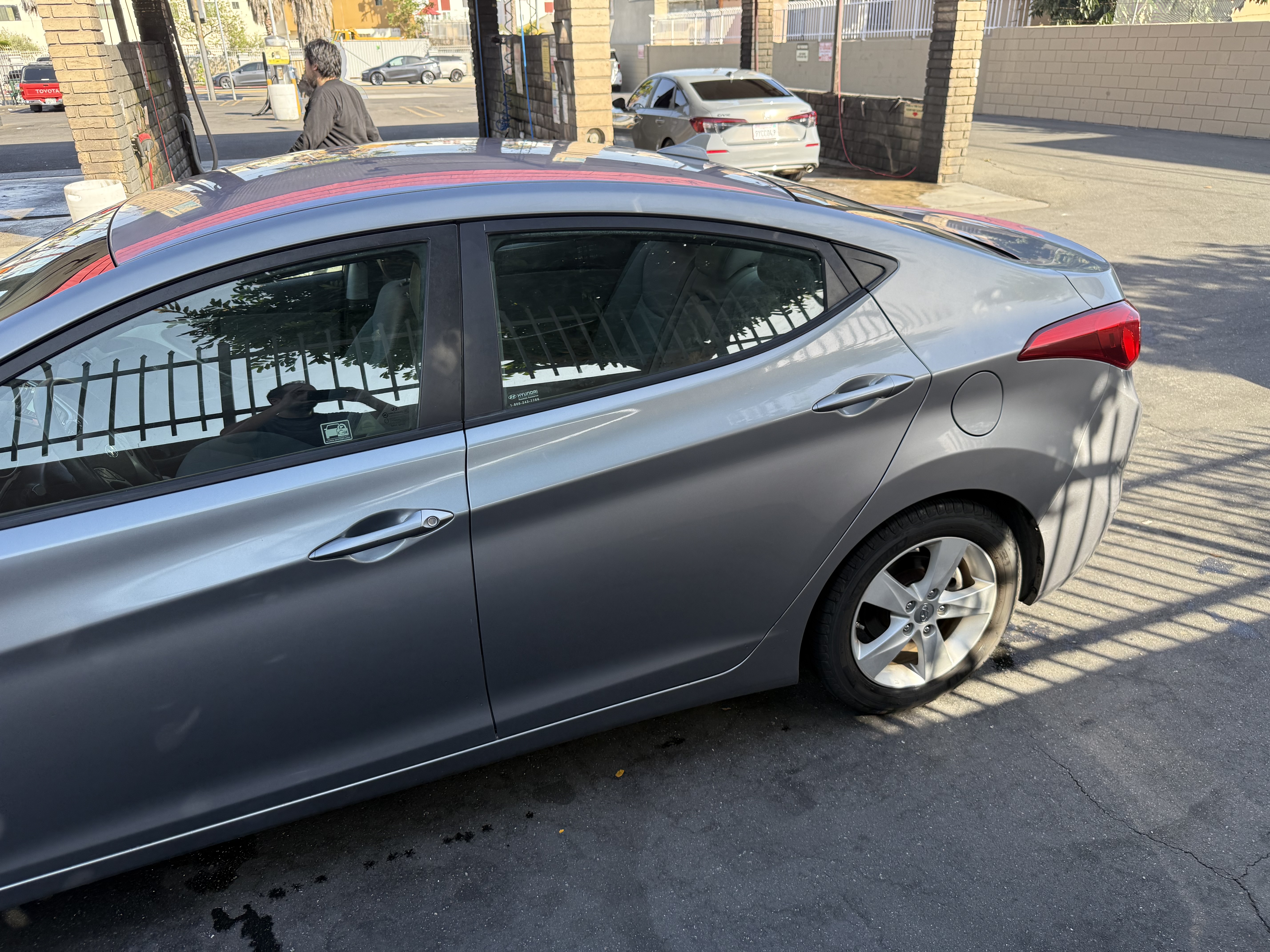 Used 2012 Hyundai Elantra GLS w/ Preferred Pkg 3 FWD image 5