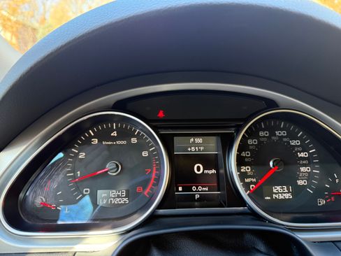 Used 2013 Audi Q7 3.0T Premium Plus image 10