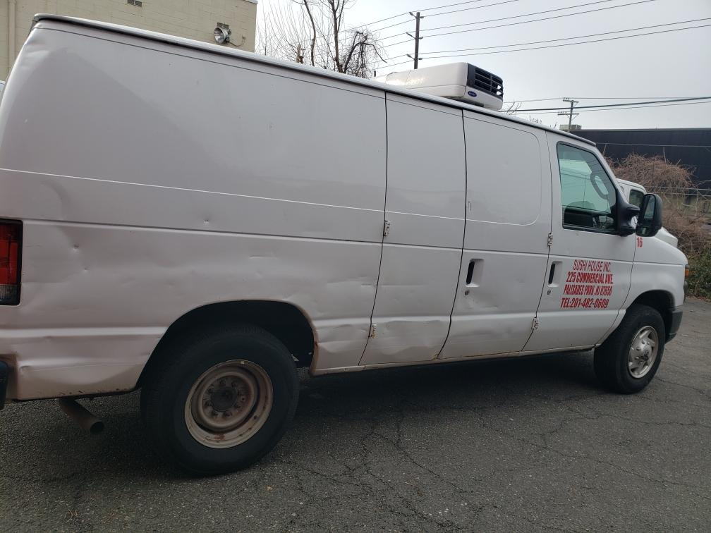 Used 2012 Ford E-250 and Econoline 250 w/ Commercial Cargo Van Pkg RWD image 5