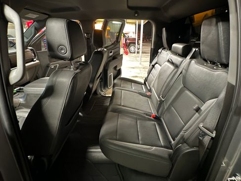 Used 2024 Chevrolet Silverado 1500 LTZ image 10