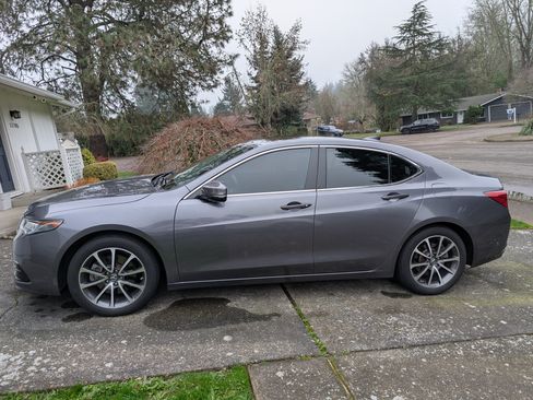 Used 2017 Acura TLX V6 w/ Technology Package image 1