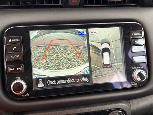 Used 2024 Nissan Kicks SR image 8