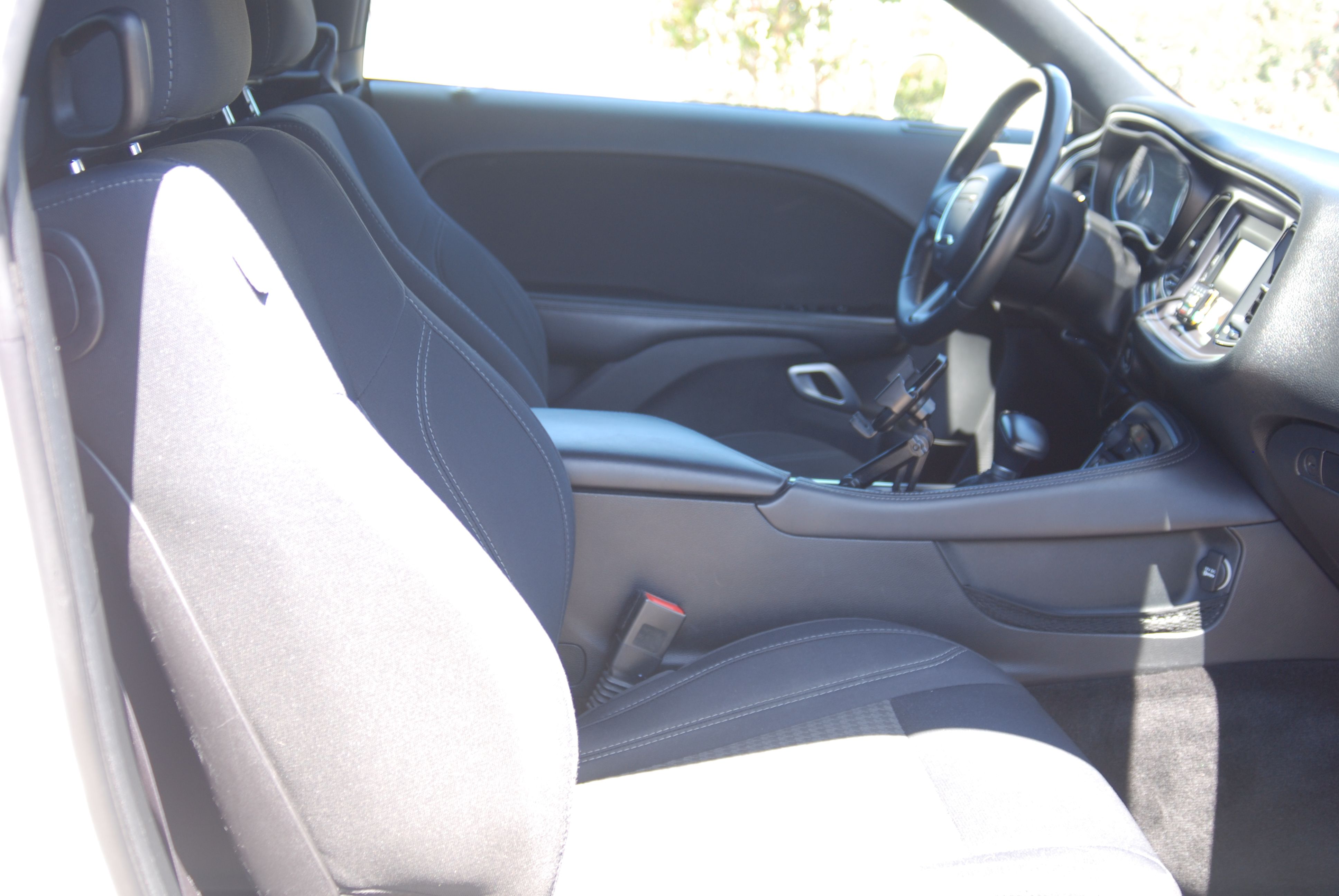 Used 2016 Dodge Challenger SXT RWD image 23