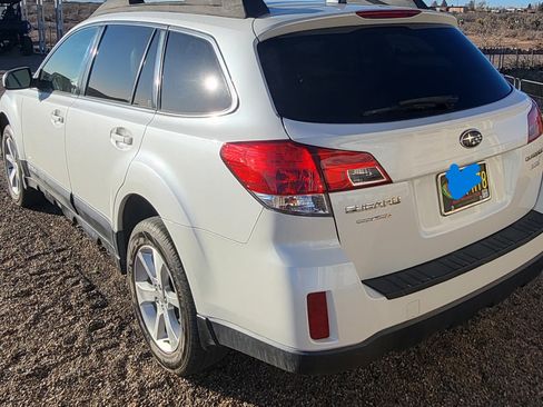Used 2014 Subaru Outback 2.5i Limited image 4