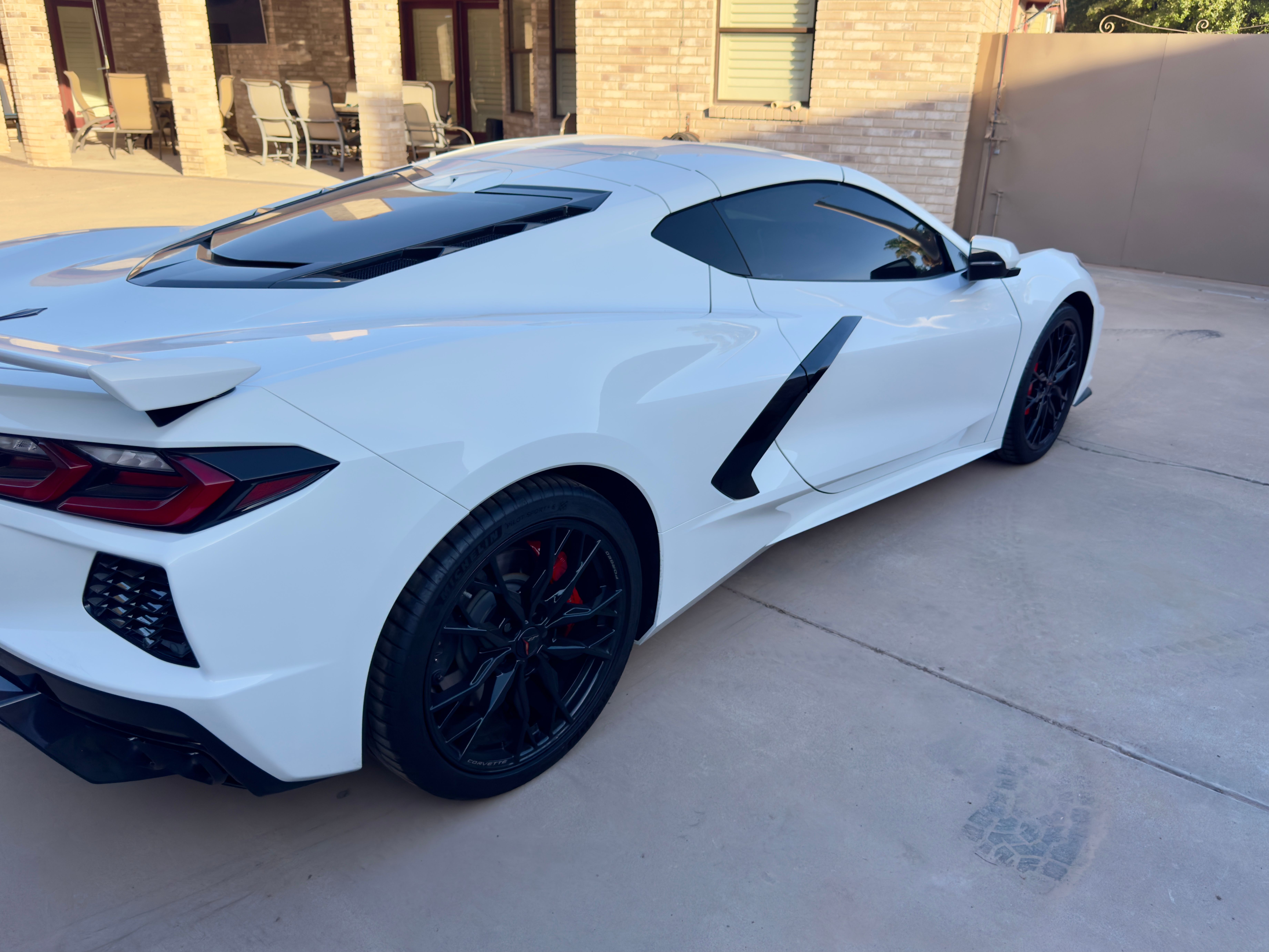 Used 2025 Chevrolet Corvette Stingray Preferred Cpe w/ Z51 Performance Package RWD image 4
