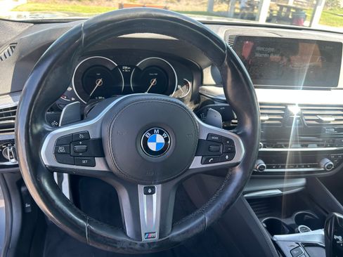 Used 2018 BMW 530i xDrive w/ M Sport Package image 6