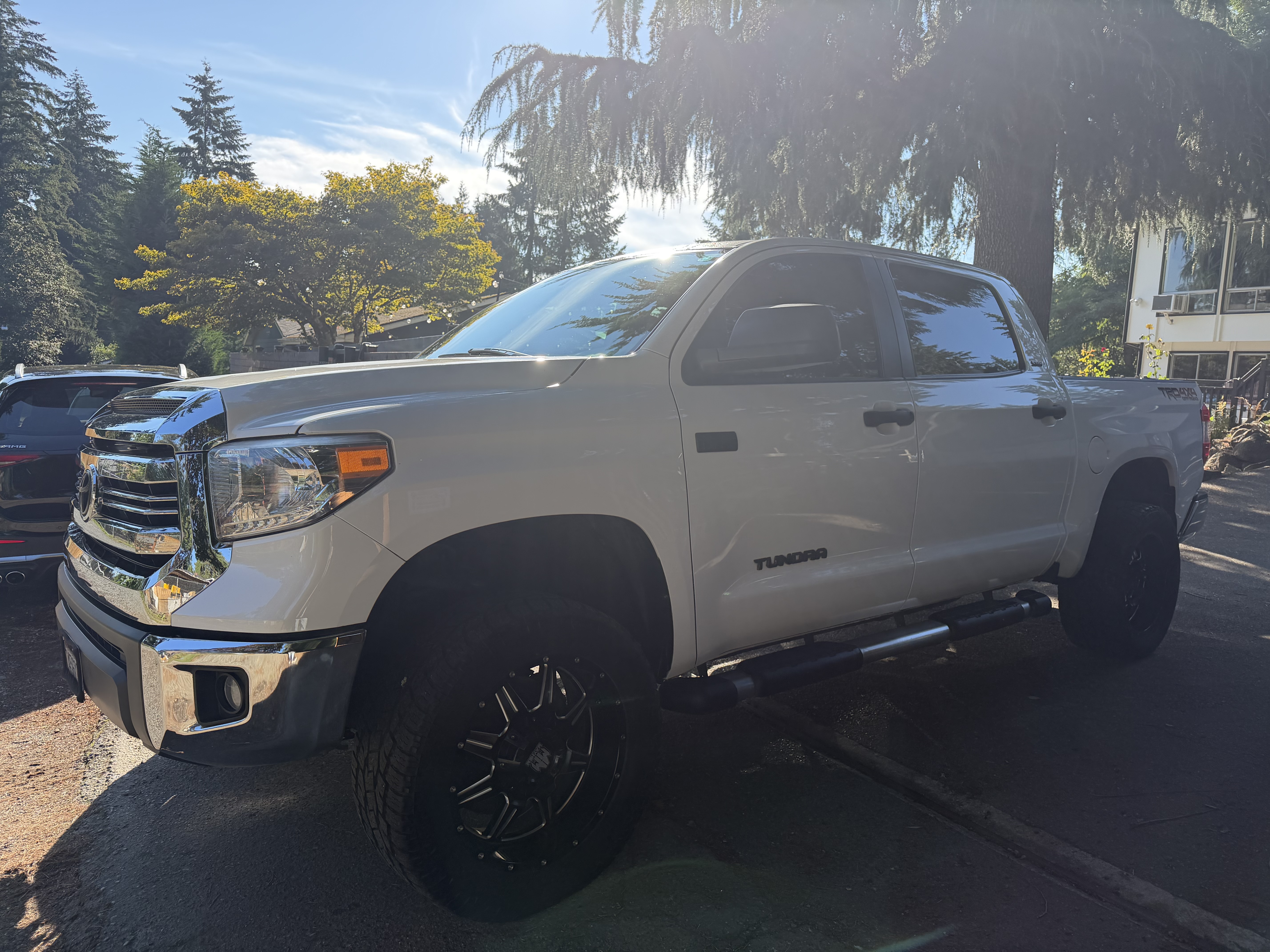 Used 2016 Toyota Tundra SR5 w/ TRD Off Road Package AWD/4WD image 2