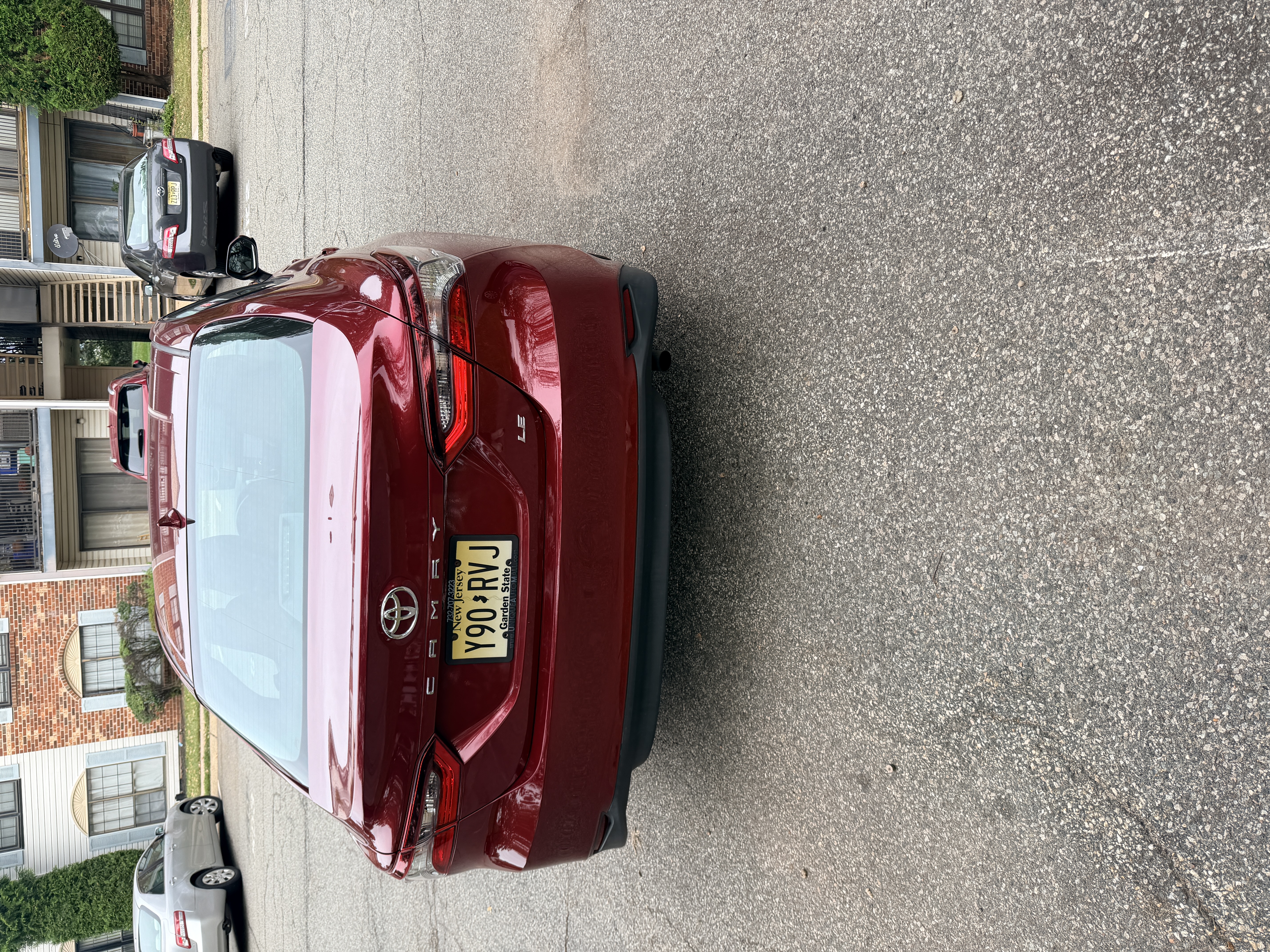 Used 2021 Toyota Camry LE FWD image 10