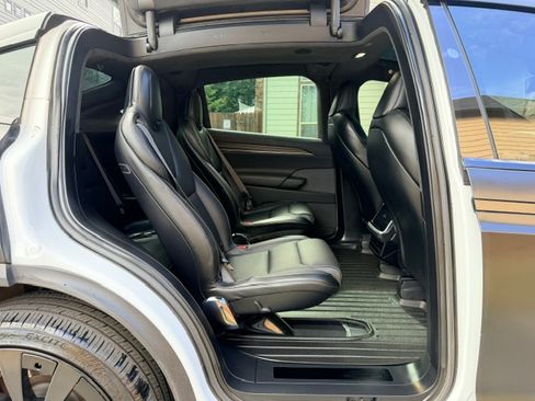 Used 2022 Tesla Model X Plaid AWD/4WD image 10