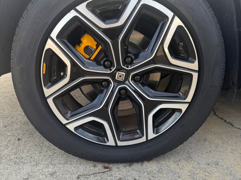 Used 2022 Rivian R1T Launch Edition image 16