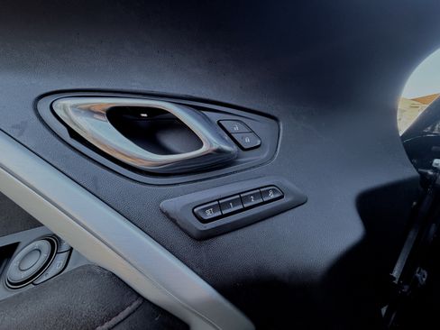 Used 2019 Chevrolet Camaro ZL1 image 24