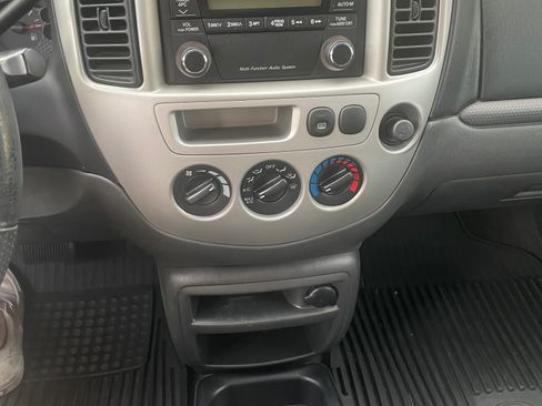 Used 2003 MAZDA Tribute ES FWD image 10