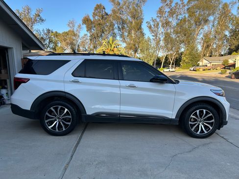 Used 2020 Ford Explorer ST AWD/4WD image 9