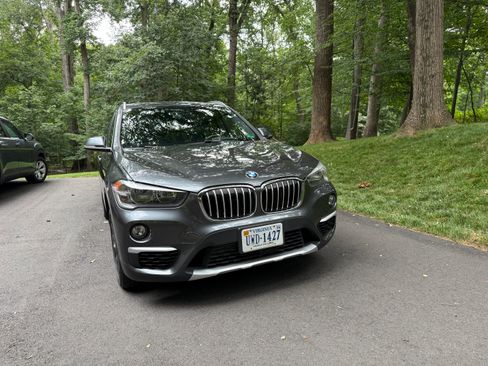 Used 2018 BMW X1 xDrive28i AWD/4WD image 1