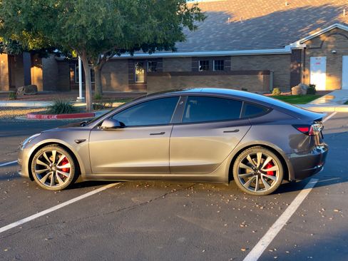 Used 2020 Tesla Model 3 Performance AWD/4WD image 4