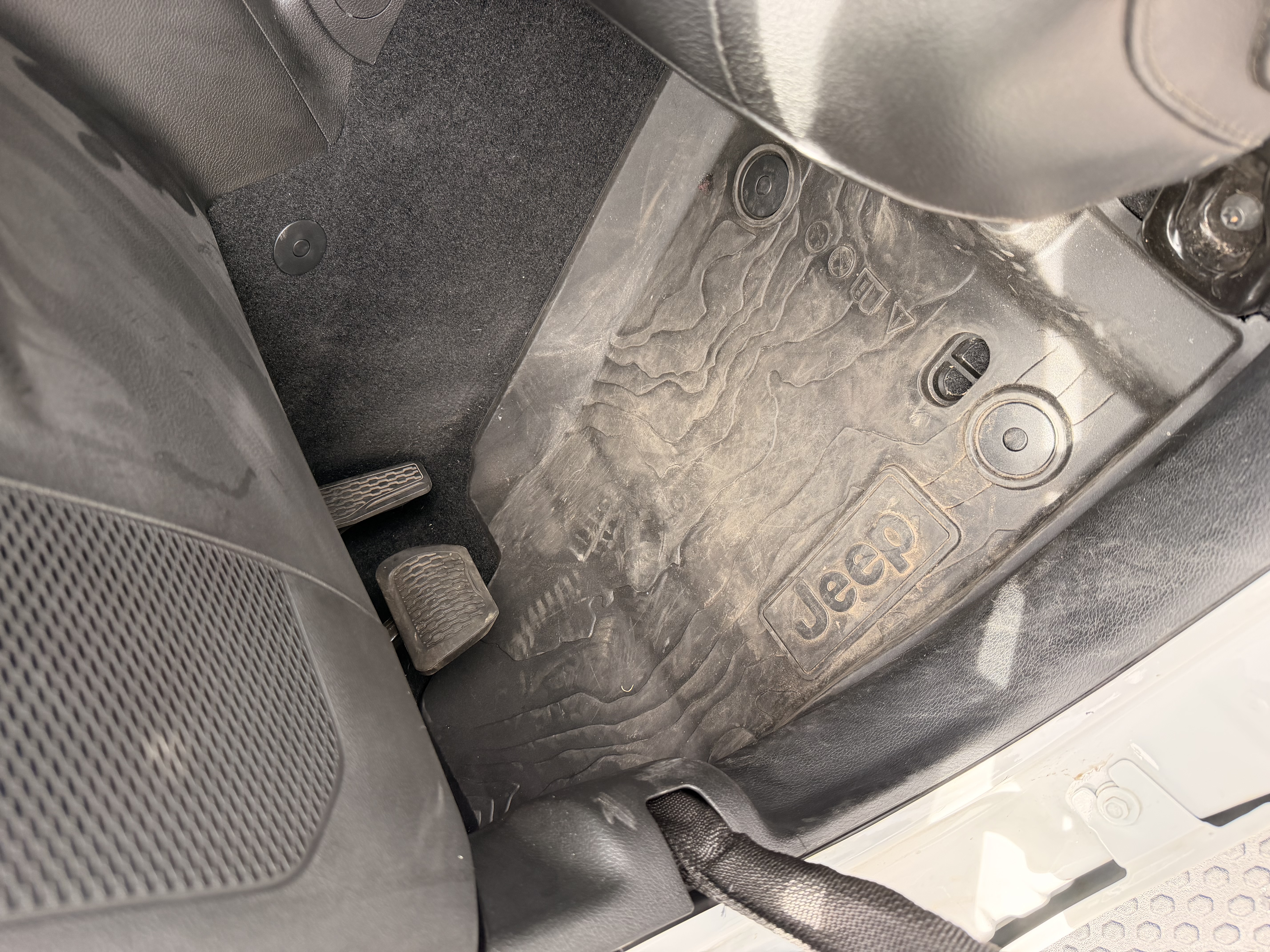 Used 2020 Jeep Wrangler Unlimited Rubicon AWD/4WD image 22