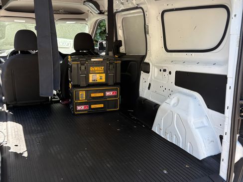 Used 2018 RAM ProMaster City Tradesman FWD image 4