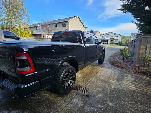 Used 2021 RAM 1500 Limited w/ Night Edition image 12