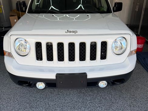 Used 2015 Jeep Patriot Sport w/ Power Value Group AWD/4WD image 2